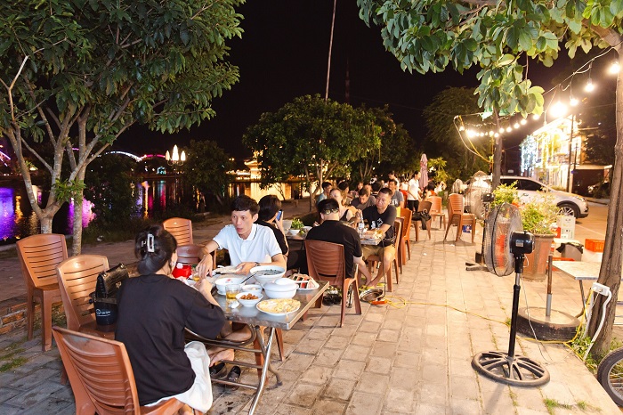 Nhà hàng Bình Minh - nhà hàng ngon gần sân golf Tràng An
