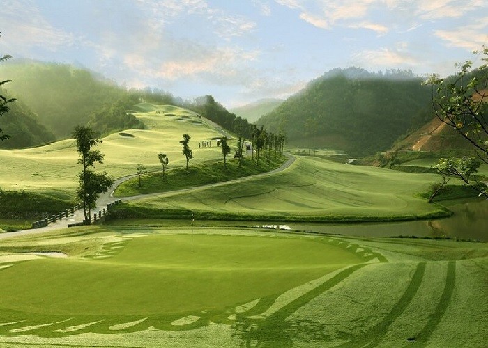 Tất tần tật thông tin về sân golf Hilltop Valley 