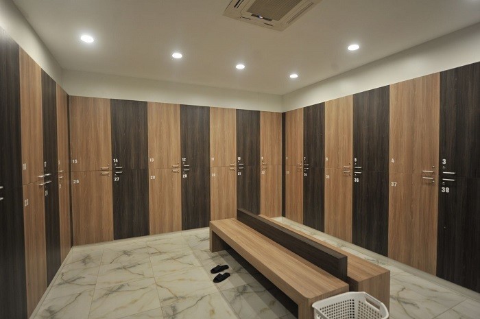 Sân golf Phượng Hoàng Lương Sơn:Không gian bên trong phòng lockers 