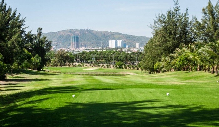 Sân golf Paradise Vũng Tàu - Diện tích rộng rãi 