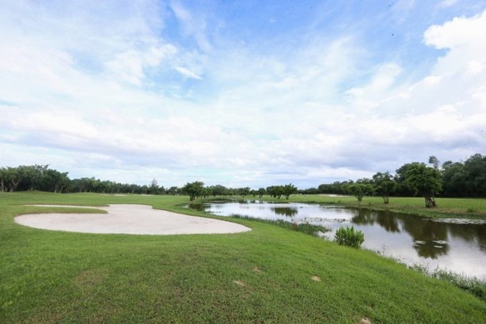 Trải nghiệm Cửa Lò Golf Resort - Một góc sân golf 