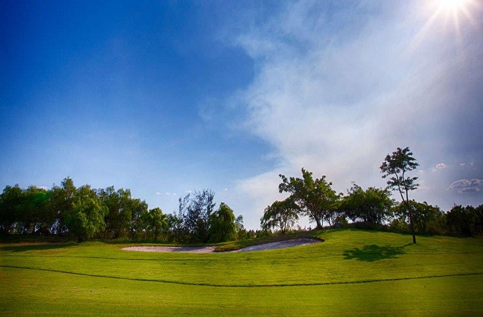 Giá sân golf Cửa Lò - Sân golf Cửa lò dịch vụ tiện nghi