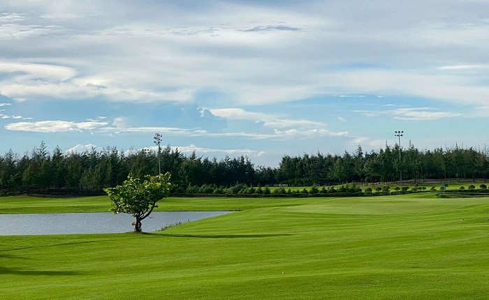 Giá Sân golf FLC Sầm Sơn - Giá sân golf FLC Sầm Sơn quá hợp lý so với chất lượng