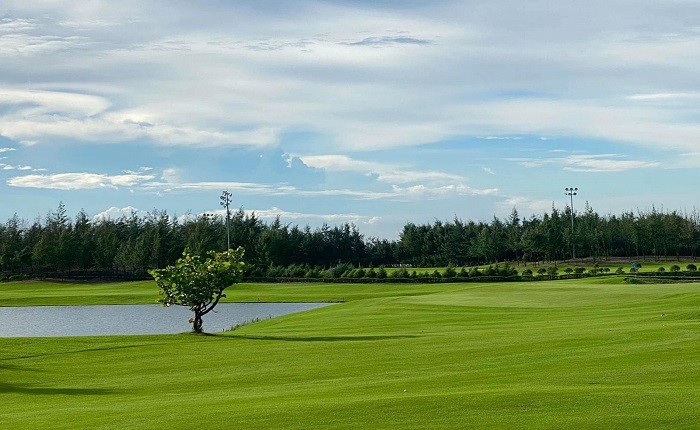 Giá Sân golf FLC Sầm Sơn - Giá sân golf FLC Sầm Sơn quá hợp lý so với chất lượng