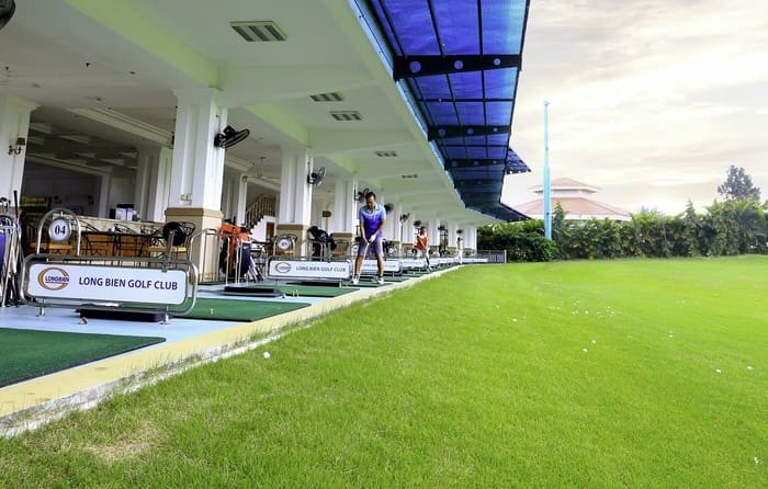 Giá sân golf Long Biên - Sân golf được xây dựng hai bãi tập vô cùng chuyên nghiệp cho golfer