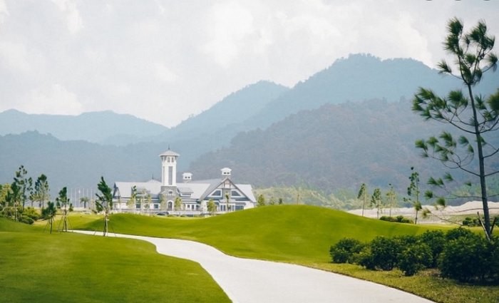 Bảng giá sân golf Thanh Lanh - Khu điều hành
