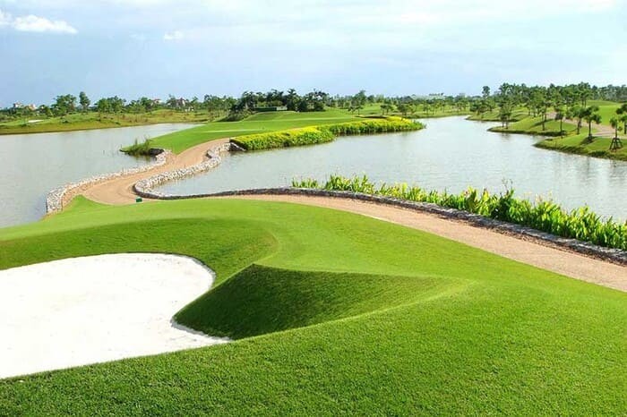 Cập nhật giá sân golf Vân Trì -  Vị trí sân golf thuận lợi cho quá trình di chuyển của người chơi