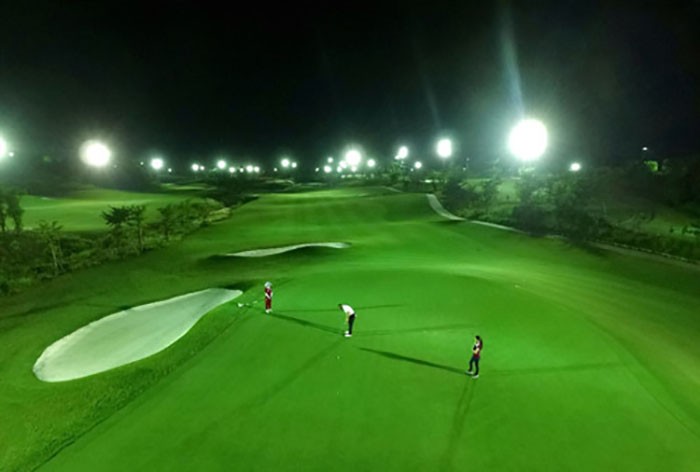 Sân golf Bà Nà Hills: Hệ thống đèn chiếu sáng toàn diện vào buổi tối