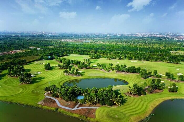 sân golf Bình Dương - Sông Bé Golf Club là một sân golf đã có “tuổi thọ” khá lâu đời khi được xây dựng từ năm 1994.