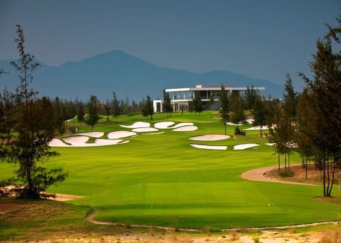 Khám phá sân golf Heron Lake: Địa điểm chơi golf hàng đầu Việt Nam 