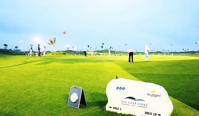 sân golf Thanh Hoá - Sân golf toạ lạc ngay vị trí đắc địa của khu du lịch biển Sầm Sơn