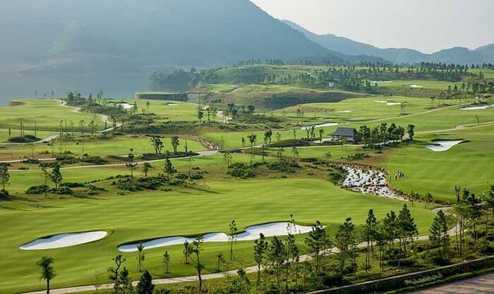 Sân golf Thanh Lanh -Thiết kế sân golf đạt chuẩn quốc tế giúp cuộc chơi thêm phần hấp dẫn