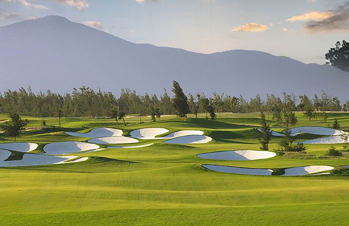 Sân Montgomerie Links Golf Club: Đặc điểm thiết kế sân golf dạng Links