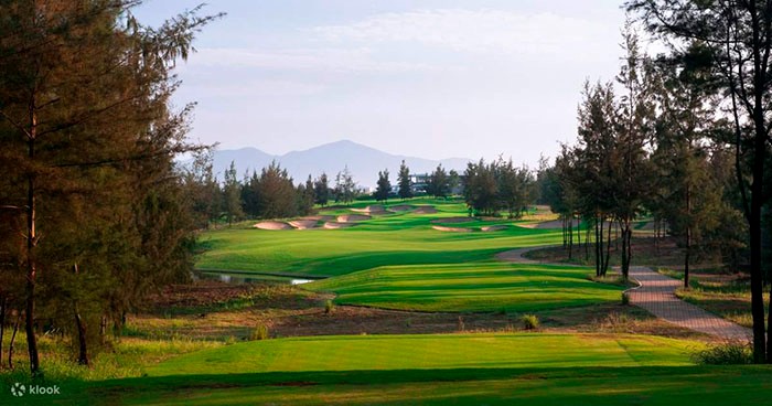 Sân Montgomerie Links Golf Club: Các hố golf sắp xếp khéo léo đòi hỏi sự tập trung và kỹ thuật của người chơi