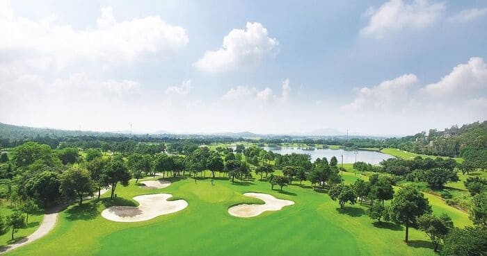 Tam Đảo golf & resort - Bầu không khí dễ chịu, thoáng mát giúp các trận đấu golf được thuận lợi 