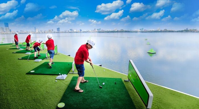 Nhiều điều thú vị dành cho du khách tại tour golf Hà Nội này.