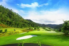 Sân golf Sam Tuyền Lâm - Trải nghiệm cảm giác đánh golf mới lạ