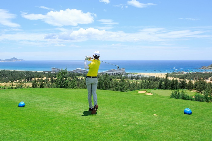 Sân golf FLC Quy Nhon Golf Links thách thức mọi golfer trải nghiệm