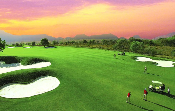 Tour du lịch golf Quảng Ninh - Phòng khách sạn tiêu chuẩn 5* tại sân gofl