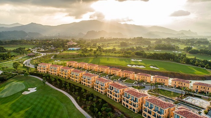 Tour du lịch golf Hà Nội - Khu nghỉ dưỡng sang trọng tại SkyLake Resort & Golf Club Hà Nội