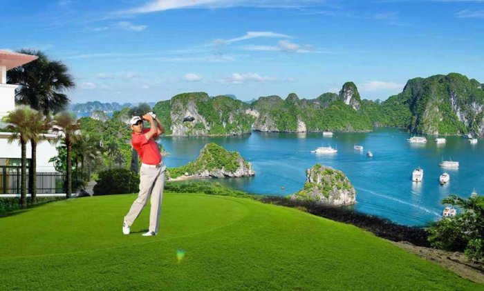Tour du lịch golf Quảng Ninh - Sân golf FLC Hạ Long là 1 trong những sân golf đẹp và cao cấp nhất Việt Nam