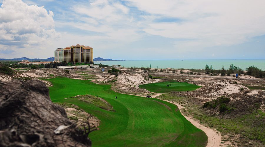 the-bluffs-golf-course-view