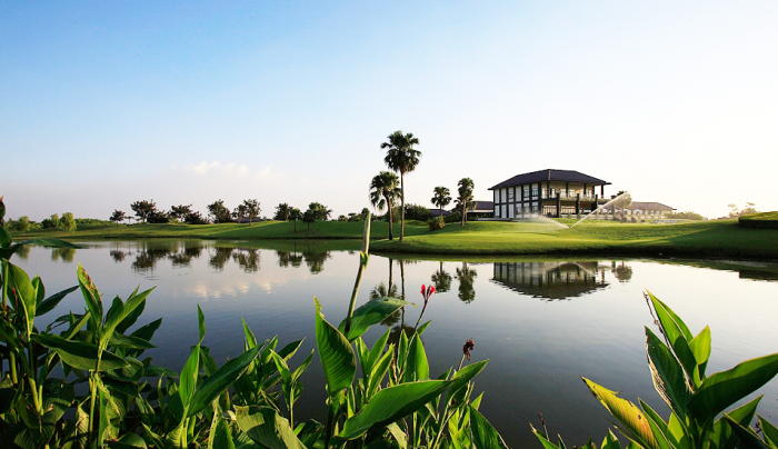 Tour du lịch golf Hà Nội - Vừa du lịch nghỉ dưỡng vừa thỏa đam mê chơi golf tại sân golf Vân Trì
