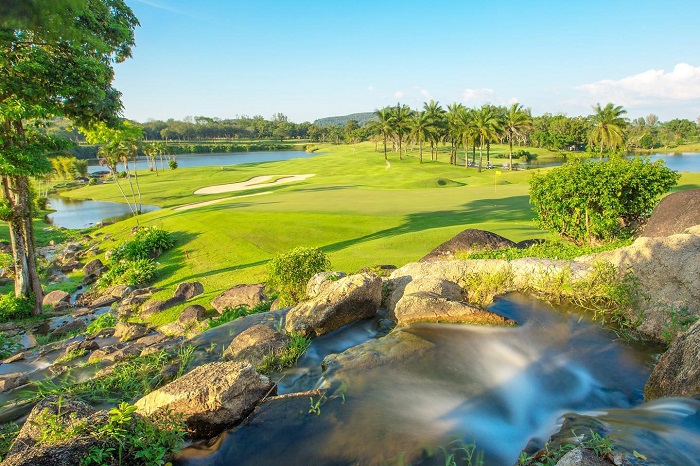 Blue Canyon Country Club - sân golf ở Phuket