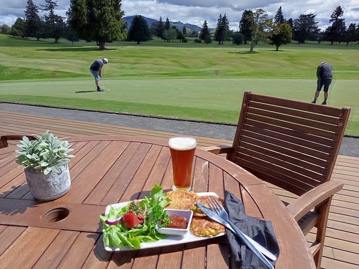  Rotorua Golf Club là một trong những sân golf hàng đầu của New Zealand. 