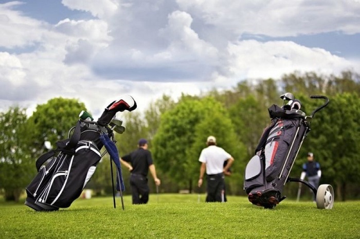 cách sắp xếp gậy golf