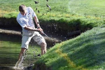 Tìm hiểu về luật golf trong bẫy nước – Những điểm quan trọng golfer cần lưu ý