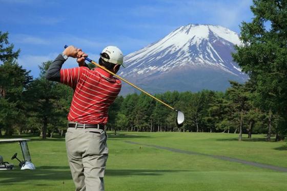 Trải nghiệm vừa chơi golf vừa ngắm núi Phú Sĩ hùng vĩ tại Fuji Golf Course
