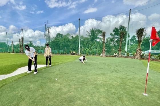 Sân tập golf Sonadezi, chất lượng xứng tầm với sân golf chuyên nghiệp