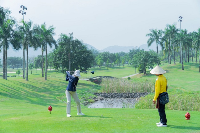 sân golf Tràng An Ninh Bình