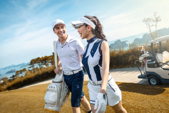 Bí kíp lựa chọn trang phục golf mùa hè phù hợp cho những golfer sành điệu