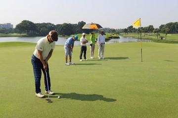Điểm danh những quán ăn ngon gần sân golf Vân Trì được nhiều golfer yêu thích