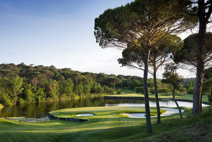 Sân golf PGA Catalunya Stadium Course - một trong những sân golf tốt nhất Tây Ban Nha