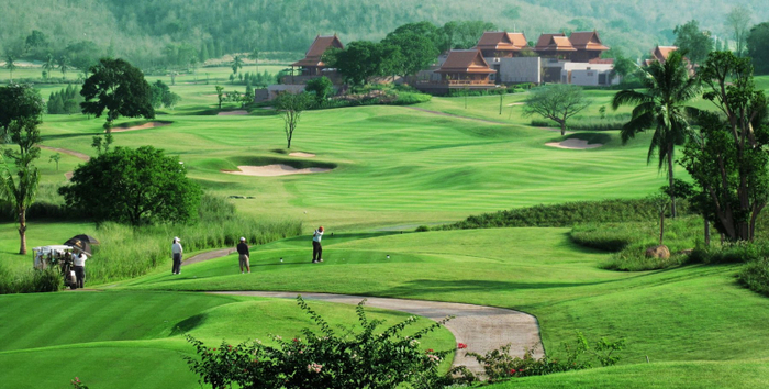 chơi golf tại Thái Lan