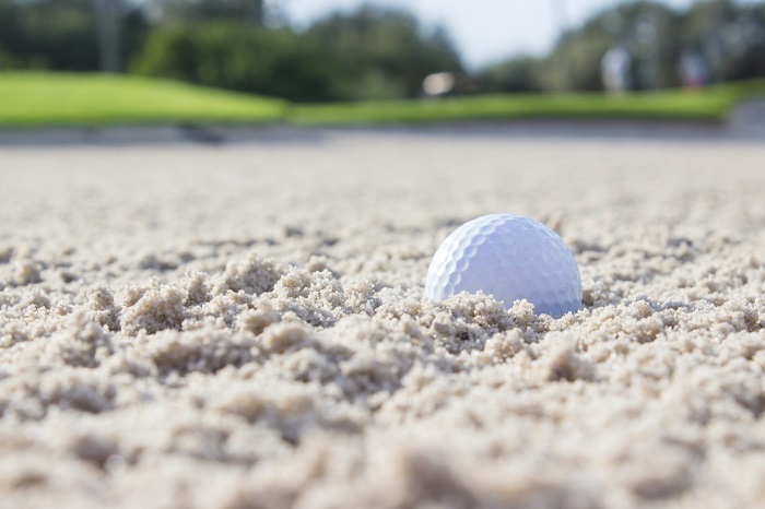 kỹ thuật đánh golf từ hố cát