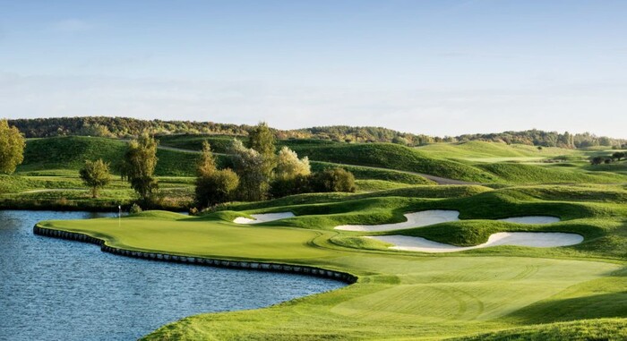 Sân golf National Pháp đầy thách thức