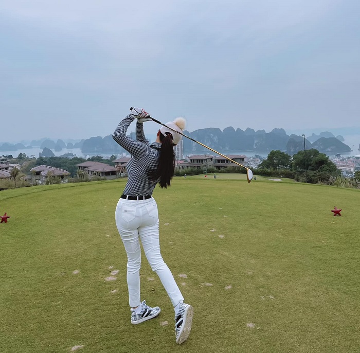 Sân golf FLC Hạ Long Bay - địa điểm du lịch golf lý tưởng