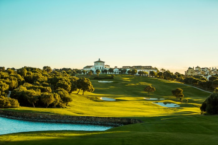 Trải nghiệm sự đa dạng với du lịch golf Costa del Sol Tây Ban Nha