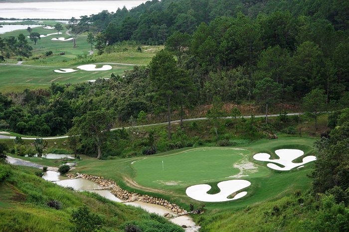 vẻ đẹp của sân golf Đà Lạt 1200