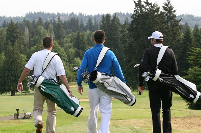 kinh nghiệm mua túi đựng gậy golf cũ mà golfer không nên bỏ qua 