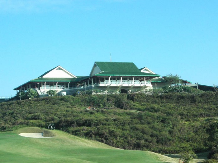 Tòa nhà câu lạc bộ Kau Sai Chau Golf Club Hong Kong