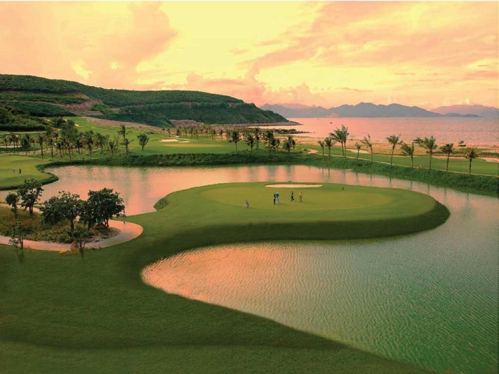 những lý do giải thích tại sao các golfer trên thế giới thích chơi golf ở Việt Nam hơn