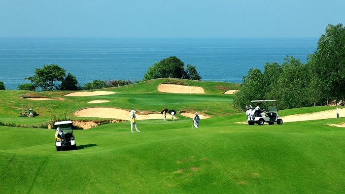 các sân golf tại Bình Thuận luôn sở hữu khung cảnh thiên nhiên tuyệt đẹp