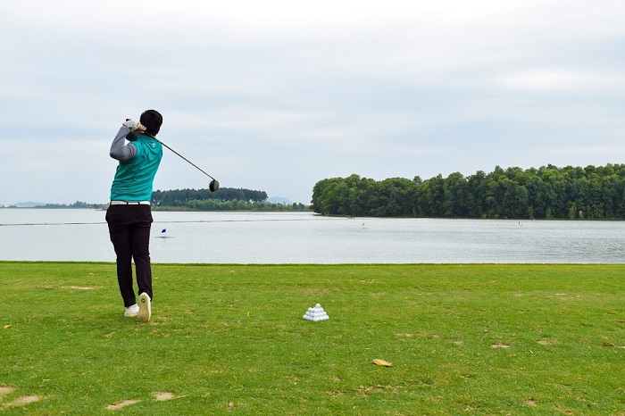 Sân tập golf sân golf Đại Lải Vĩnh Phúc