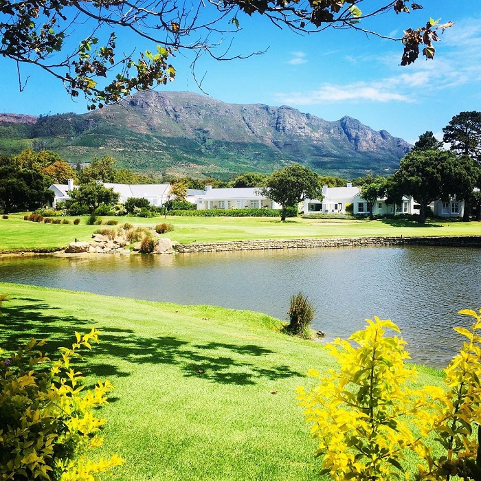 Steenberg golf club, sân golf tuyệt đẹp của nước Nam Phi