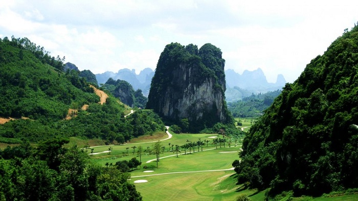 bên trong những sân golf lớn nhất Việt Nam 